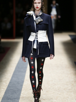 Fall 2016 Ready-to-Wear