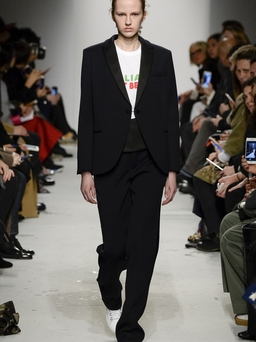 Fall 2016 Ready-to-Wear