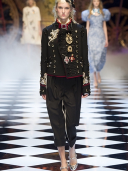 Fall 2016 Ready-to-Wear