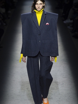 Fall 2016 Ready-to-Wear