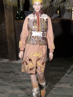 Fall 2016 Ready-to-Wear