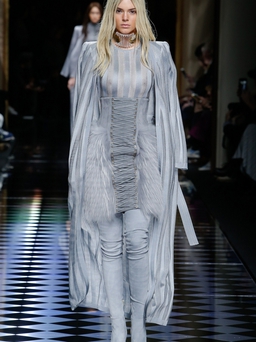 Fall 2016 Ready-to-Wear