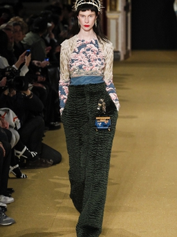 Fall 2016 Ready-to-Wear