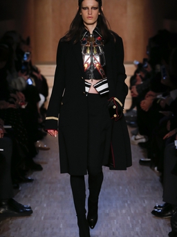 Fall 2016 Ready-to-Wear