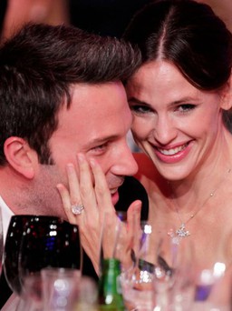 Ben Affleck và Jennifer Garner chính thức đệ đơn ly hôn
