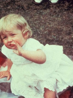 Tiết lộ những hình ảnh thuở ấu thơ của Công nương Diana