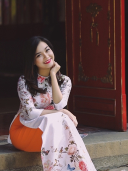 Thanh Ngọc ra giêng mới ăn Tết xứ người