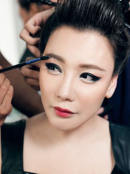 Hồ Quỳnh Hương đã bận rộn hơn