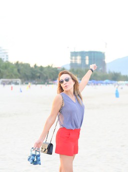 Ca sỹ hải ngoại Thanh Hà ôn lại kỷ niệm cũ trên quê nhà