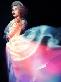 Đông Nhi bất ngờ rẽ hướng