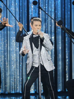 Đàm Vĩnh Hưng hát trong hạnh phúc và đau đớn