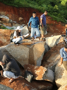 Angela Phương Trinh không ngại nguy hiểm để đóng phim