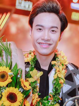 Quán quân đầu tiên của cuộc thi hát Khởi đầu ước mơ