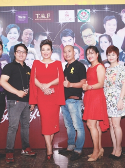 Doanh nhân - Ca sĩ Thu Trang giúp đỡ trẻ em vùng cao nhân dịp sinh nhật của mình