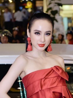 Angela Phương Trinh "đại náo" cửa hàng LYN ngày khai trương