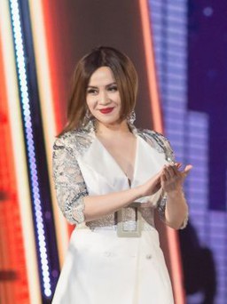 Lưu Thiên Hương cá tính với tóc ngắn trên thảm đỏ