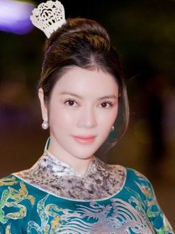 Lý Nhã Kỳ và tình yêu lớn dành cho áo dài