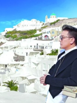 Đàm Vĩnh Hưng để dành 1 năm mới tung ra ảnh đẹp ở Hy Lạp