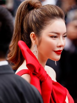 Lý Nhã Kỳ hóa thân thành Cinderella ngày khai mạc LHP Cannes