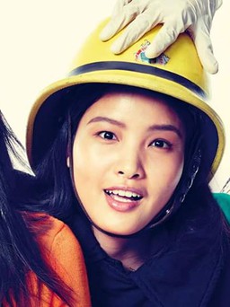 Chà Mi chống bạo lực với phụ nữ bằng thời trang.