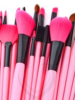 08 chiếc cọ trang điểm cơ bản