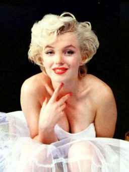 "Bật mí" các bí kíp làm đẹp của huyền thoại Marilyn Monroe