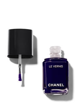 9 màu sơn móng tay nổi bật nhất mùa Thu Đông 2016