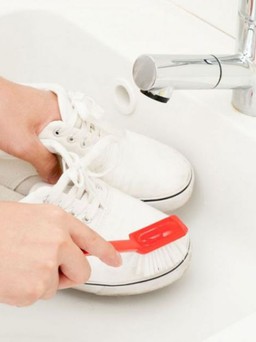 8 mẹo giúp giữ đôi giày trắng luôn sạch đẹp