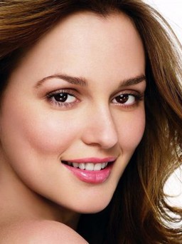 Tạo dáng mày ngài