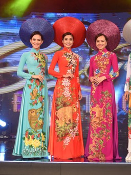 Năm Bính Thân và những chú khỉ lên áo dài