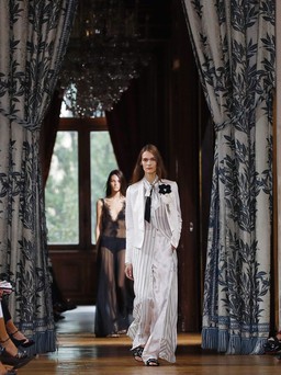 Bouchra Jarrar: Luồng gió mới của thương hiệu Lanvin