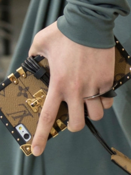 Dấu ấn của Nicolas Ghesquière trong BST Louis Vuitton