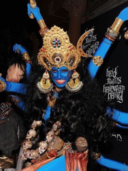 Heidi Klum – Nữ hoàng Halloween