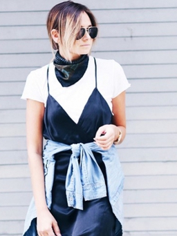 Dép slide và váy slipdress - Phối sao cho đẹp?