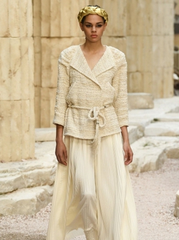 4 thông tin thú vị về BST Cruise 2018 của Chanel