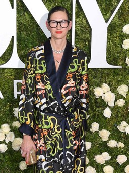 Những bộ trang phục nổi bật nhất thảm đỏ lễ trao giải Tony 2017