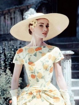 Khám phá bộ sưu tập thời trang của Audrey Hepburn