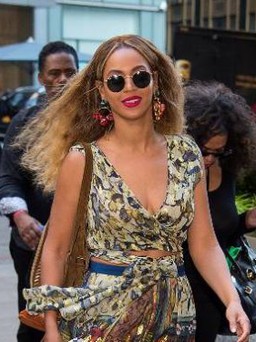 5 xu hướng kính mát hoàn hảo cho cô nàng mặt tròn