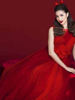 9 trang phục sắc đỏ rực rỡ của Hoa hậu Phạm Hương