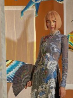 Công Trí bắt tay Dzũng Yoko