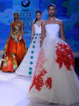 Chiếc áo hạnh phúc