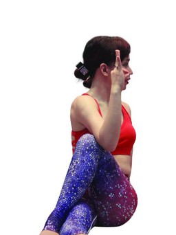 Lưng khỏe với yoga