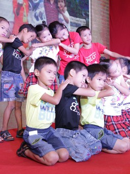 Lễ hội Trung thu 2016 - Yêu thương bắt đầu từ chia sẻ