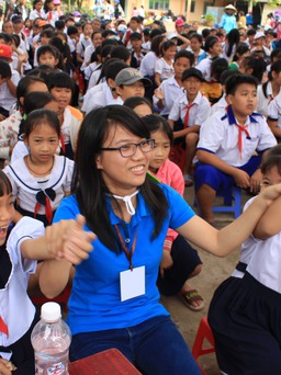 Sôi động đêm hội “Kết nối trái tim tình nguyện 2016”