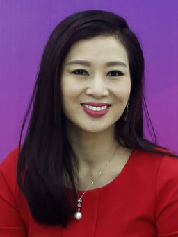 Á hậu Quý bà Thu Hương giao lưu cùng Top 30 VMU 2016