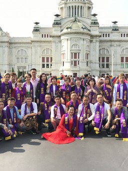 BES Việt Nam khám phá xứ sở Chùa Vàng