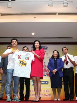 Lễ ký kết giữa VPMilk và Câu lạc bộ HAGL