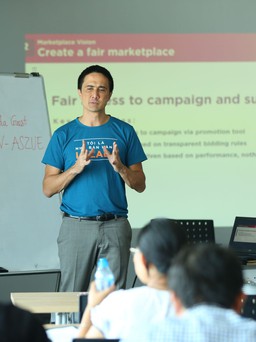 Nhà bán hàng hưởng lợi từ chính sách giảm phí mới của Lazada