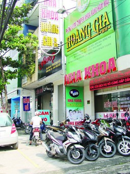 Nha khoa Hoàng Gia: Răng chắc khỏe, cười tươi trẻ!