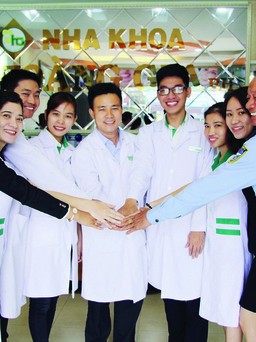 Nha khoa Hoàng Gia: Răng chắc khỏe, cười tươi trẻ!